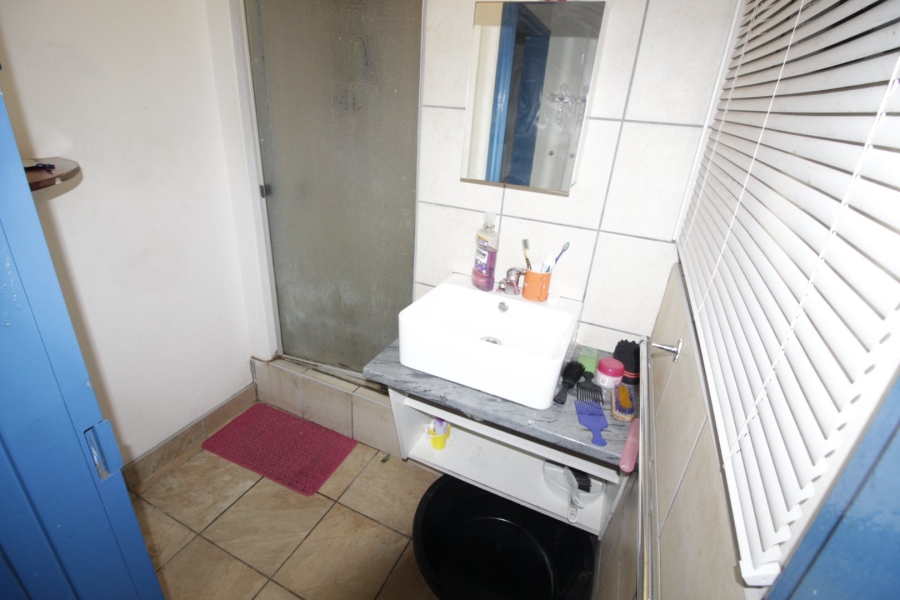 7 Bedroom Property for Sale in Noorsekloof Eastern Cape